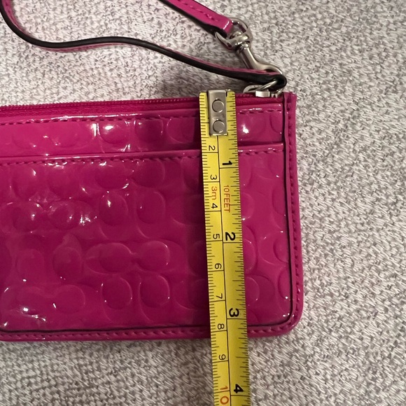 Coach SV/Magenta CC Wristlet Pink F48716 - Picture 13 of 14